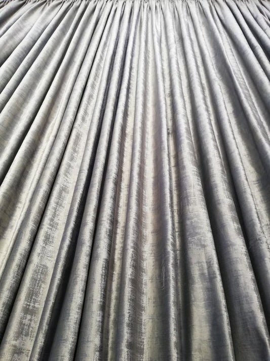 Draperie Catifea imprimata model gri, cu rejansa by SeReDesign | draperie-catifea-imprimata-model-gri-cu-rejansa-by-seredesign | Draperii | seredesign.ro