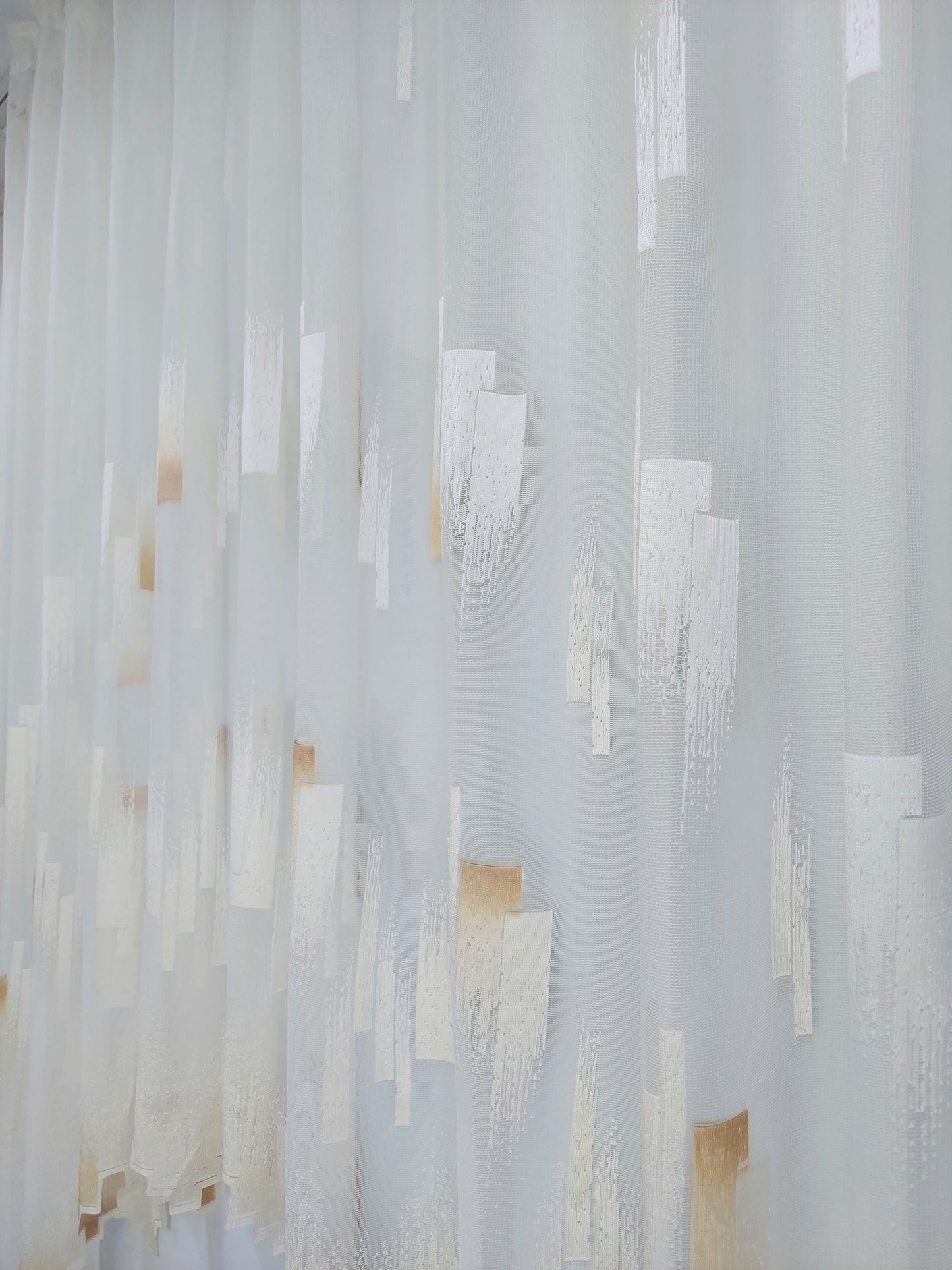 Perdea Tull Arcada culoare crem figuri geometrice, croita cu rejansa pentru sina sau galerie, L=3m x H=1,8m by SeReDesign