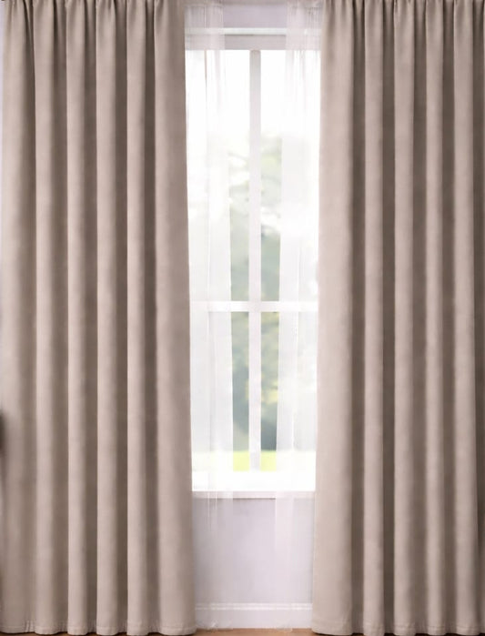 Draperie material tip Blackout culoare Grej croita cu rejansa pentru sina sau galerie, carlige sina by SeReDesign
