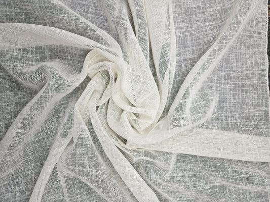 Perdea textura IN culoare CREM elegantă – lumină naturală și rafinament pentru orice cameră