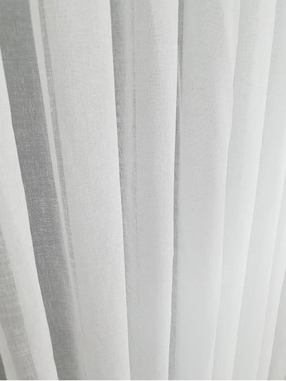 Perdea textura IN culoare ALBA elegantă – lumină naturală și rafinament pentru orice cameră