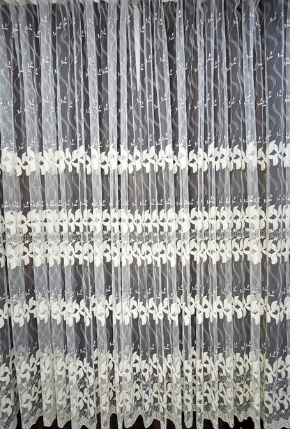 Perdea Tull Brodata culoare crem ivoire, croita cu rejansa pentru sina sau galerie, carlige sina by SeReDesign