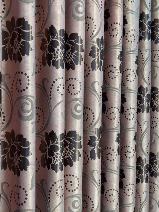 Draperie Blackout culoare Maro croita cu rejansa pentru sina sau galerie, carlige sina by SeReDesign