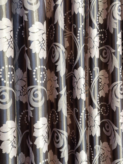 Draperie Blackout culoare Maro croita cu rejansa pentru sina sau galerie, carlige sina by SeReDesign