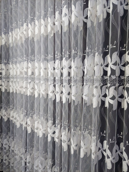 Perdea Tull Brodata culoare crem ivoire, croita cu rejansa pentru sina sau galerie, carlige sina by SeReDesign