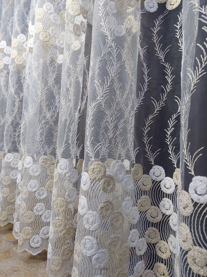 Perdea Tull Brodata culoare crem ivoire, croita cu rejansa pentru sina sau galerie, carlige sina by SeReDesign