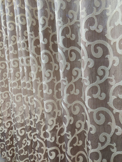 Draperie Tafta Dubla culoare bej cu insertii brocart crem, croite cu rejansa sina(carlige incluse) sau rejansa galerie by Seredesign