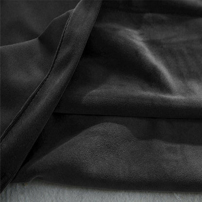 Draperie Catifea culoare Negru croita cu rejansa pentru sina sau galerie, carlige sina by SeReDesign | draperie-catifea-culoare-negru-croita-cu-rejansa-pentru-sina-sau-galerie-carlige-sina-by-seredesign | Draperii | seredesign.ro