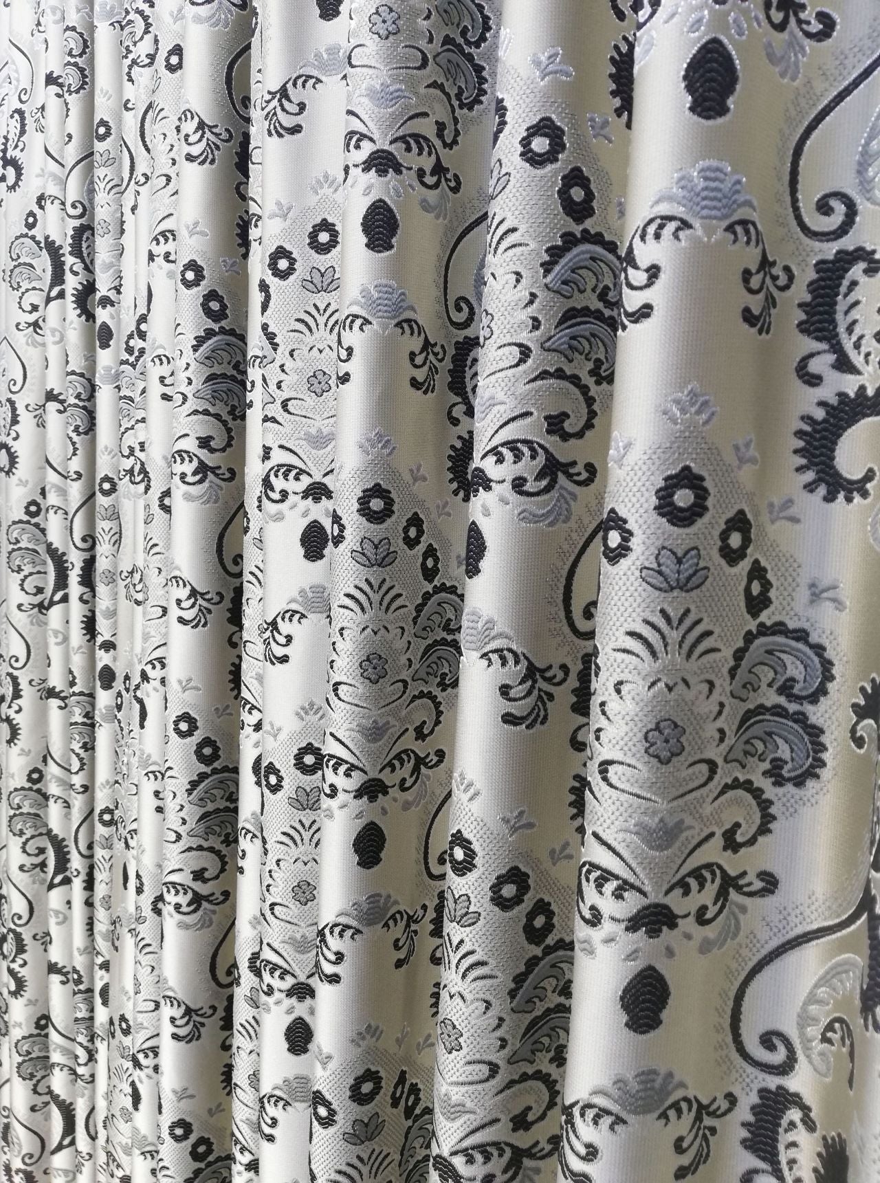 Draperie Tafta Gri Argintiu, cu rejansa by Seredesign | draperie-tafta-gri-argintiu-cu-rejansa-by-seredesign | Draperii | seredesign.ro