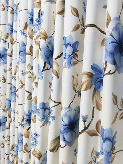 Draperie culoare alb cu model floral albastru, croita cu rejansa, by Seredesign | draperie-culoare-alb-cu-model-floral-albastru-croita-cu-rejansa-by-seredesign | Draperii | seredesign.ro