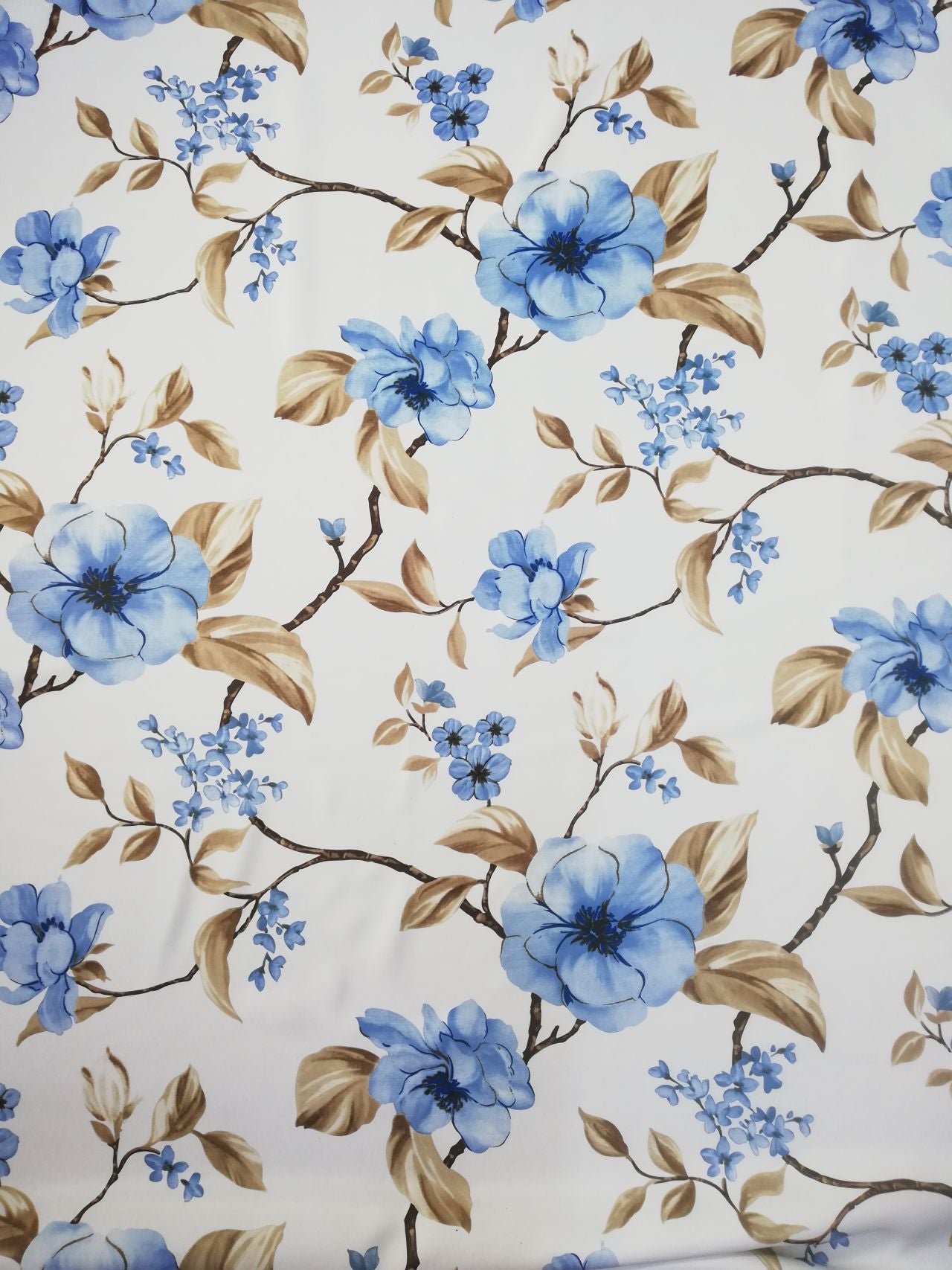 Draperie culoare alb cu model floral albastru, croita cu rejansa, by Seredesign | draperie-culoare-alb-cu-model-floral-albastru-croita-cu-rejansa-by-seredesign | Draperii | seredesign.ro