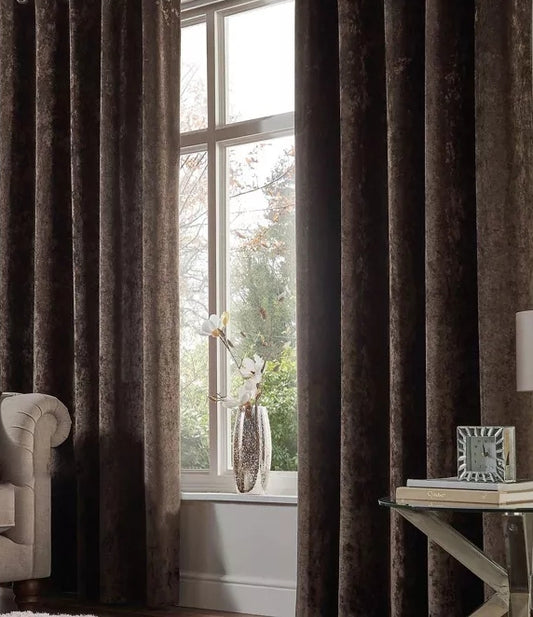 Draperie Catifea culoare Maro croita cu rejansa pentru sina sau galerie, carlige sina by SeReDesign